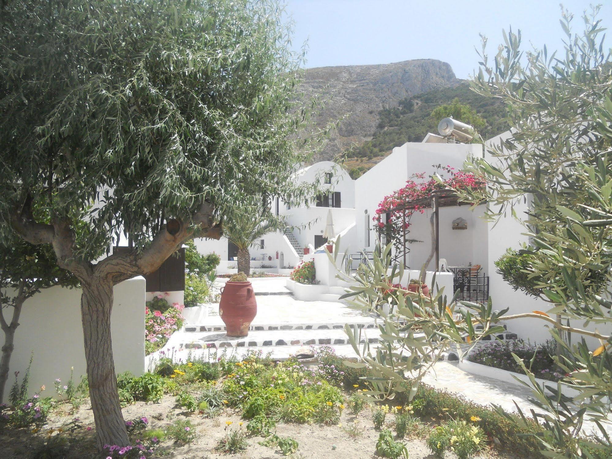 Kamári Villa Ostria מראה חיצוני תמונה